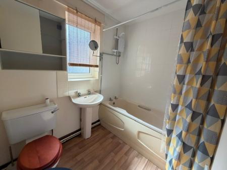 1 bedroom Flat to let in Sherwood Close, Louth, LN11