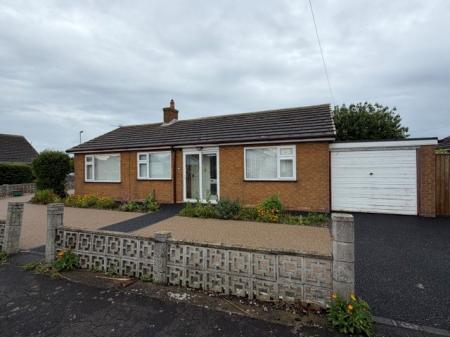 2 bedroom Bungalow to let in The Meadows, Trusthorpe, LN12