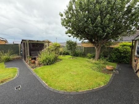 2 bedroom Bungalow to let in The Meadows, Trusthorpe, LN12