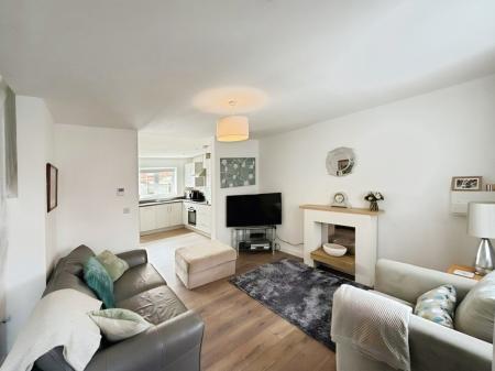 3 bedroom Terraced House to let in Gibson Way, Louth, LN11