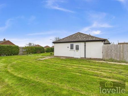 3 bedroom Bungalow to let in Wellington Road, Mablethorpe, LN12