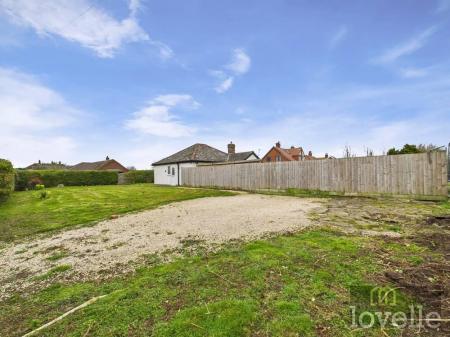 3 bedroom Bungalow to let in Wellington Road, Mablethorpe, LN12