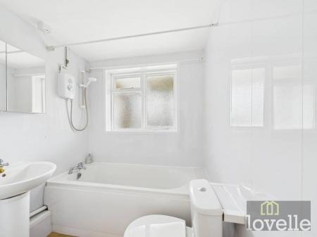3 bedroom Bungalow to let in Wellington Road, Mablethorpe, LN12