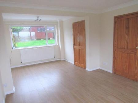 3 bedroom Semi-detached house to let in Arundel Drive, Louth, LN11