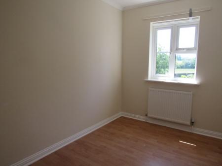 2 bedroom Semi-detached house to let in Bishops Close, Louth, LN11
