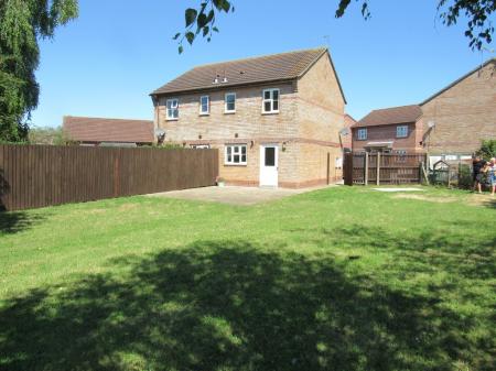 2 bedroom Semi-detached house to let in Bishops Close, Louth, LN11