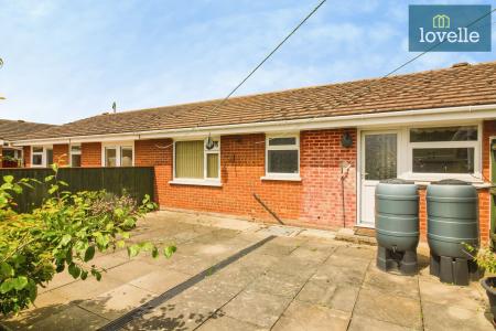 2 bedroom Semi-detached bungalow for sale in Christopher Close, Louth, LN11
