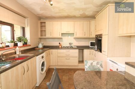 3 bedroom Detached bungalow for sale in Meadow Close, Grimoldby, LN11