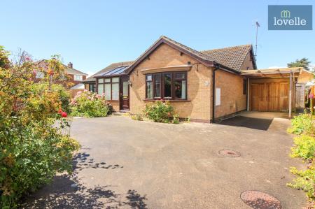 3 bedroom Detached bungalow for sale in Meadow Close, Grimoldby, LN11