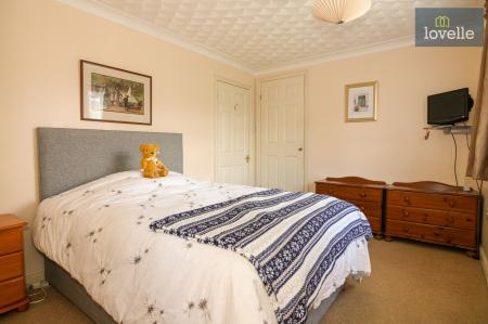 3 bedroom Detached bungalow for sale in Meadow Close, Grimoldby, LN11