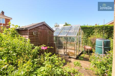 3 bedroom Detached bungalow for sale in Meadow Close, Grimoldby, LN11