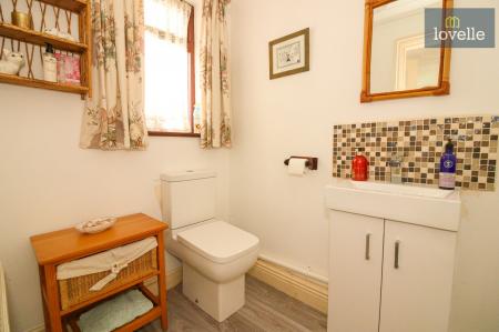 3 bedroom Detached bungalow for sale in Meadow Close, Grimoldby, LN11