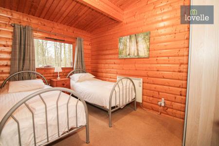 3 bedroom Log Cabin for sale in Kenwick, Louth, LN11