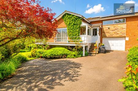 5 bedroom Detached house for sale in Welton Vale House, Welton Le Wold