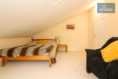 5 bedroom Detached house for sale in Welton Vale House, Welton Le Wold