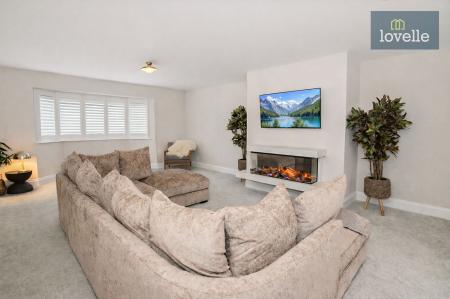 4 bedroom Detached house for sale in Roman Way, Louth, LN11