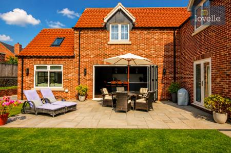 4 bedroom Detached house for sale in Roman Way, Louth, LN11