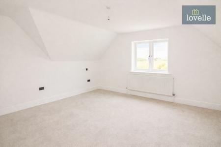 5 bedroom Detached house for sale in Middle Sykes Lane, Grimoldby, LN11