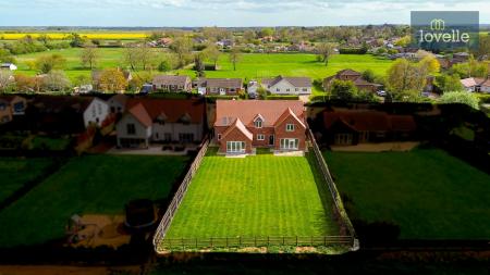 5 bedroom Detached house for sale in Middle Sykes Lane, Grimoldby, LN11