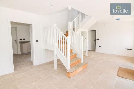 5 bedroom Detached house for sale in Middle Sykes Lane, Grimoldby, LN11