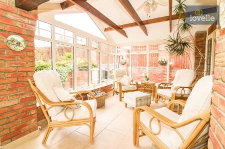 4 bedroom Detached house for sale in Top Road, Little Cawthorpe, LN11