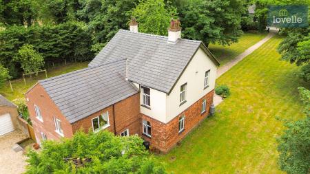 5 bedroom Detached house for sale in Warren Road, North Somercotes, LN11