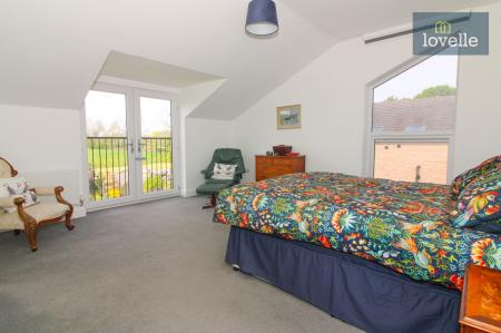 4 bedroom Detached house for sale in Middle Sykes Lane, Grimoldby, LN11