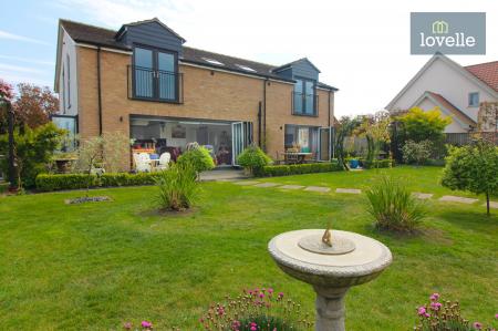 4 bedroom Detached house for sale in Middle Sykes Lane, Grimoldby, LN11