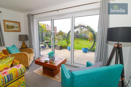 4 bedroom Detached house for sale in Middle Sykes Lane, Grimoldby, LN11