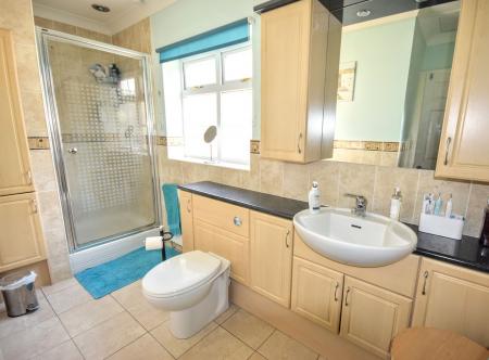 5 bedroom Detached house for sale in Wragholme Road, Grainthorpe, LN11