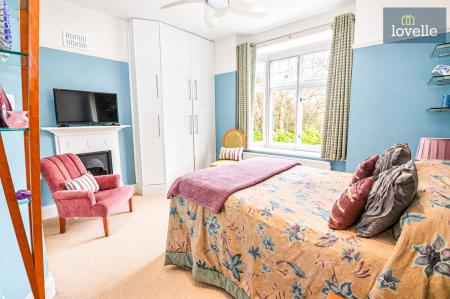 3 bedroom Semi-detached house for sale in St. Marys Lane, Louth, LN11