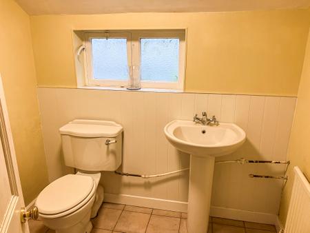6 bedroom Detached house for sale in Church End, North Somercotes, LN11
