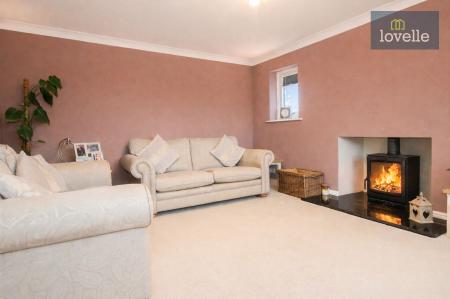 4 bedroom Detached house for sale in Conisholme Road, North Somercotes, LN11