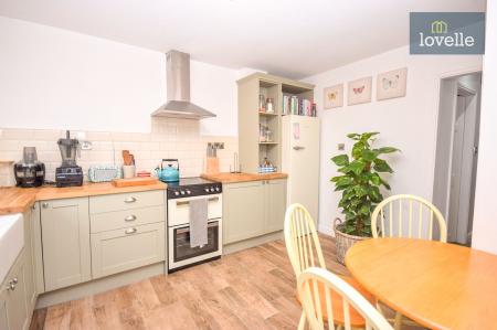2 bedroom Terraced House for sale in Commercial Road, Louth, LN11