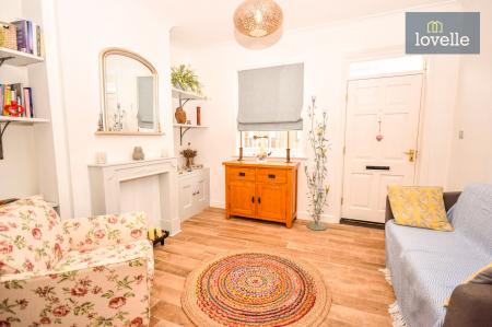 2 bedroom Terraced House for sale in Commercial Road, Louth, LN11
