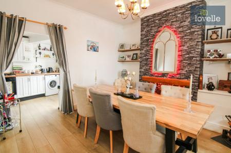 2 bedroom Terraced House for sale in St. Michaels Road, Louth, LN11