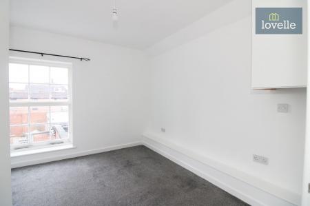 2 bedroom Flat for sale in Mercer Row, Louth, LN11