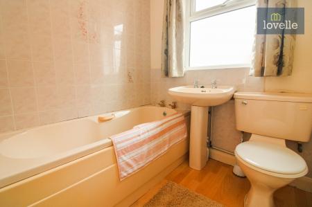 3 bedroom Bungalow for sale in High Street, Grainthorpe, LN11