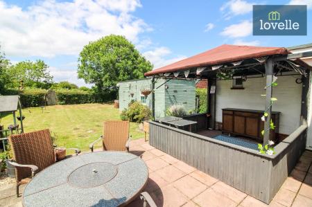 3 bedroom Semi-detached house for sale in East Row, South Somercotes, LN11