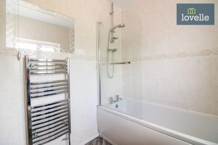 3 bedroom Semi-detached house for sale in East Row, South Somercotes, LN11