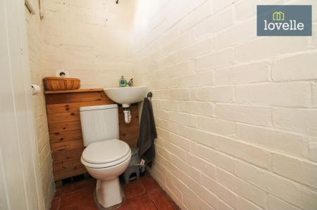 3 bedroom Semi-detached house for sale in East Row, South Somercotes, LN11