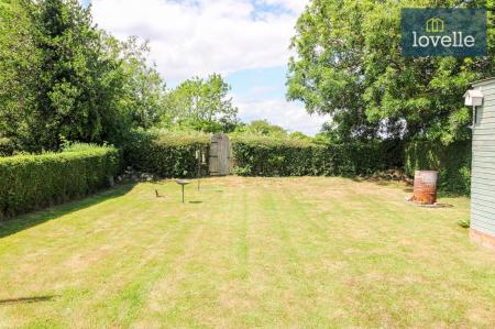 3 bedroom Semi-detached house for sale in East Row, South Somercotes, LN11