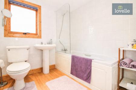 2 bedroom Log Cabin for sale in Kenwick Park, Kenwick Woods, LN11