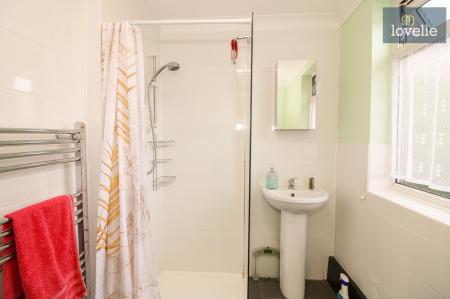 2 bedroom Detached bungalow for sale in Spinney Close, Grimoldby, LN11