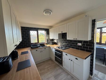 2 bedroom Semi-detached bungalow for sale in Pump Lane, Saltfleet, LN11