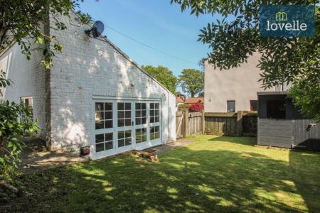 4 bedroom Detached house for sale in Mill Lane, Legbourne, LN11
