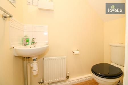 3 bedroom Semi-detached house for sale in Newbridge Hill, Louth, LN11
