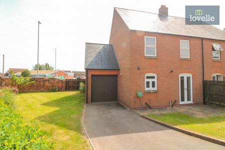 3 bedroom Semi-detached house for sale in Newbridge Hill, Louth, LN11