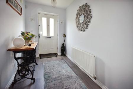 3 bedroom Terraced House for sale in Newbridge Hill, Louth, LN11
