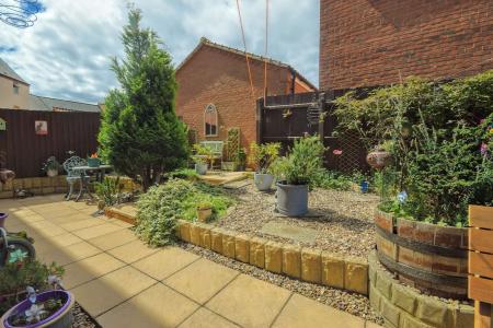 3 bedroom Terraced House for sale in Newbridge Hill, Louth, LN11